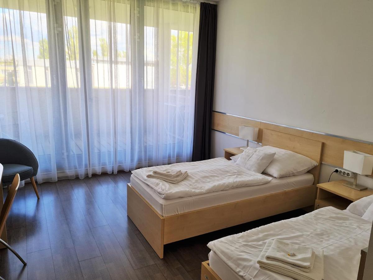 Corner Hotel Angyalfoeld Budapeşte Dış mekan fotoğraf